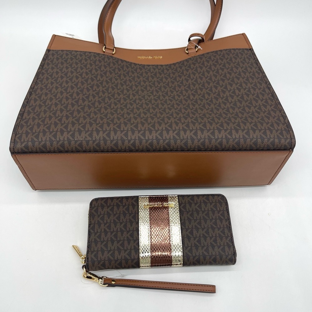 Michael Kors Large MF Pocket Shoulder Toe Bag & Continental Wallet Wristlet - Picture 6 of 13